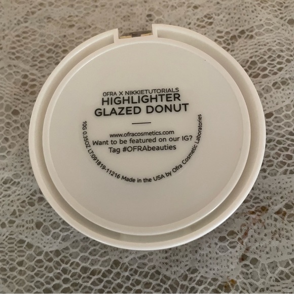 Ofra Cosmetics Highlighter Glazed Donut NWOT - Picture 2 of 3